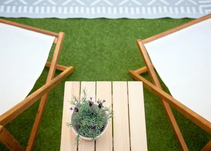 Renovated Apart With Private Courtyard, By Timecooler