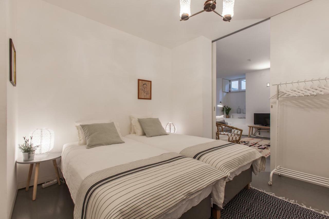 Renovated With Private Courtyard, By Timecooler Apartament Lizbona