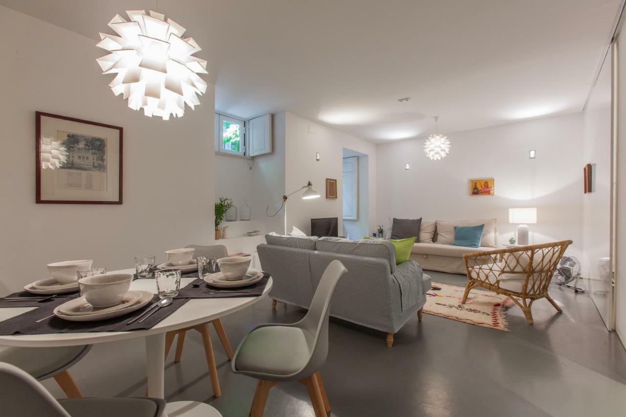 Apartament Renovated With Private Courtyard, By Timecooler