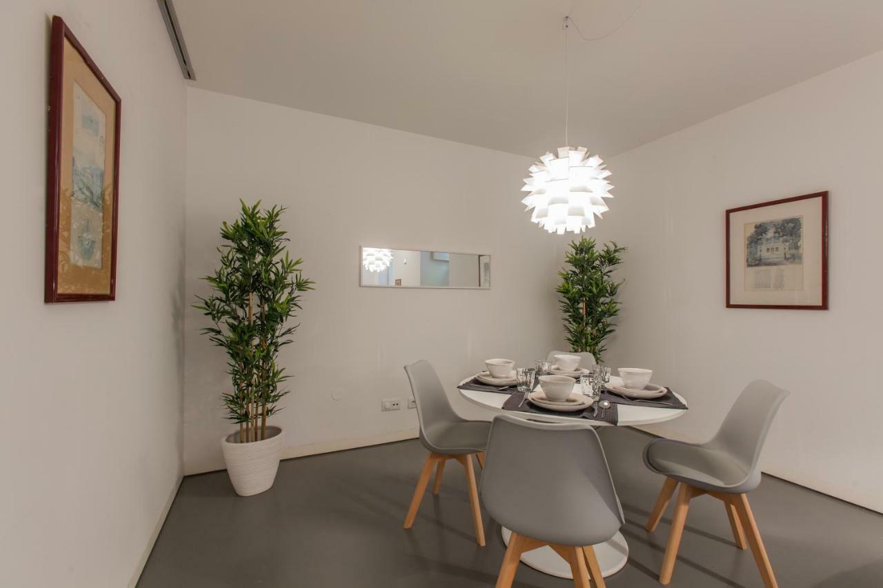 Apartament Renovated With Private Courtyard, By Timecooler *